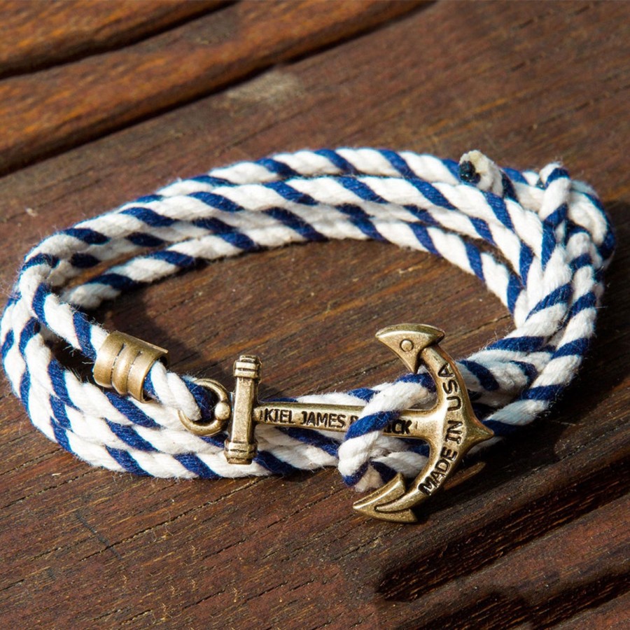 Kiel James Patrick The Yacht Knot Hot